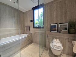 River Modern (D9), Apartment #527440251